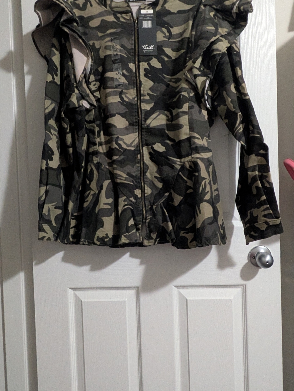Thrill Olive & Black Camouflage Zip-Front Utility Jacket